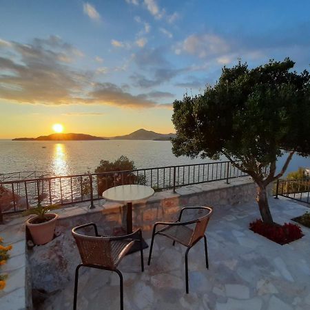 Apartments Mitrovici Milocer Свети-Стефан Экстерьер фото