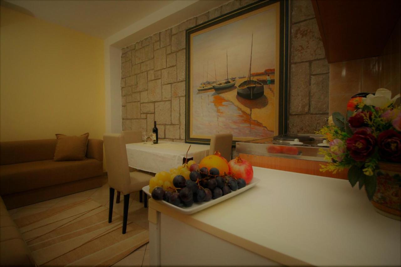 Apartments Mitrovici Milocer Свети-Стефан Экстерьер фото