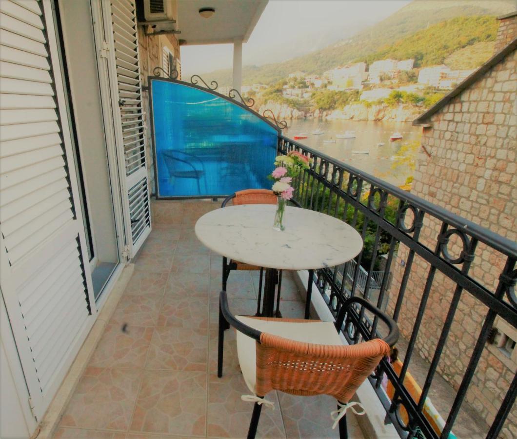 Apartments Mitrovici Milocer Свети-Стефан Экстерьер фото