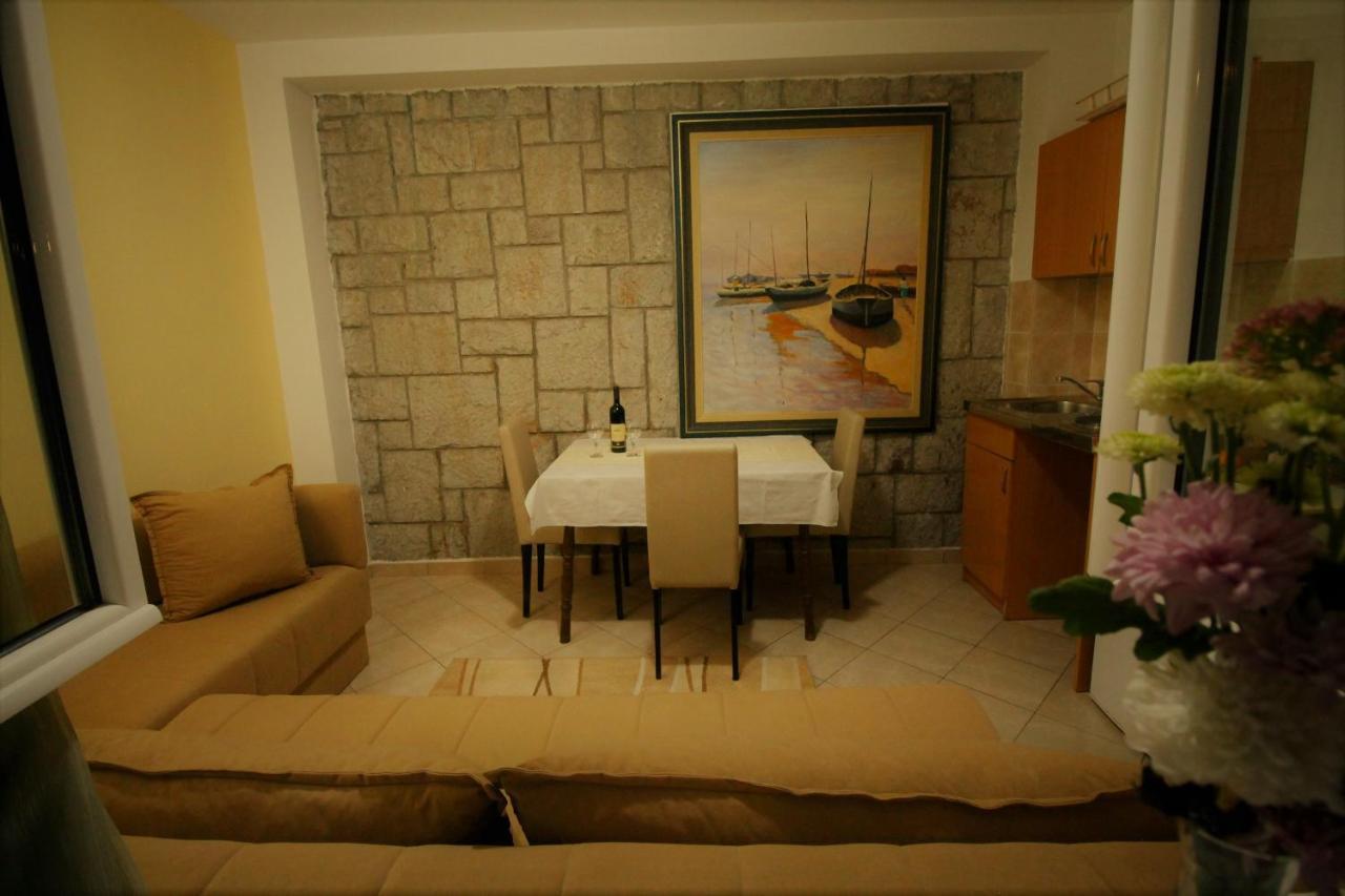 Apartments Mitrovici Milocer Свети-Стефан Экстерьер фото